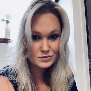 Meet your Posher, Hayley